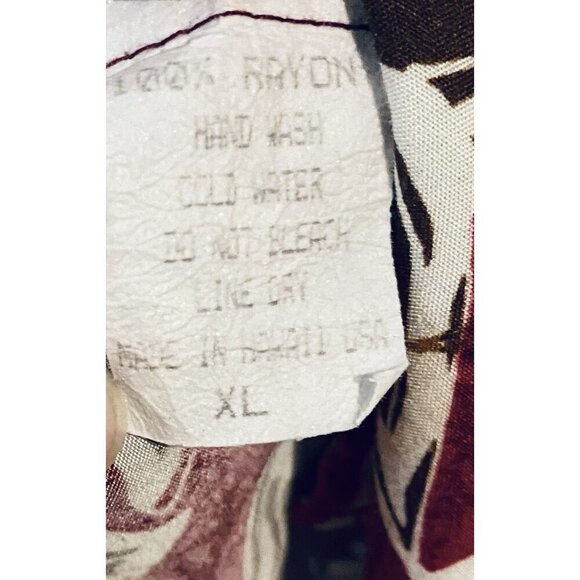 Hilo Hattie Top Womens XL Dark Red Hibiscus Sleeveless Button Up Hawaiian Beachy - Picture 5 of 6